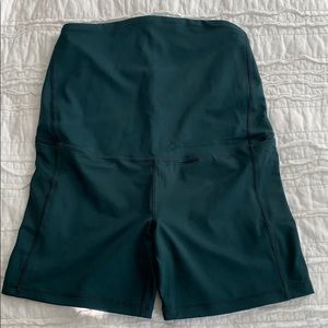 Maternity biker shorts